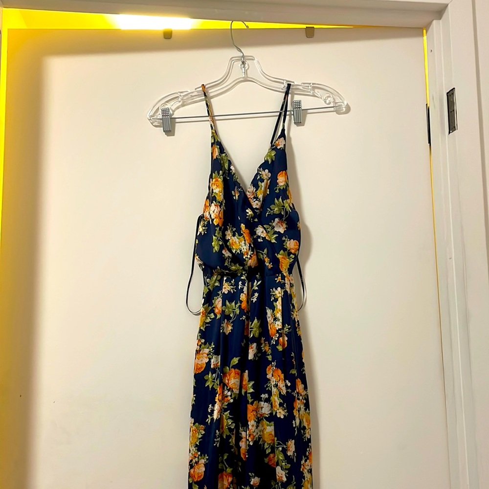 Vintage floral jumpsuit once worn once. Beautiful for every special occasions!